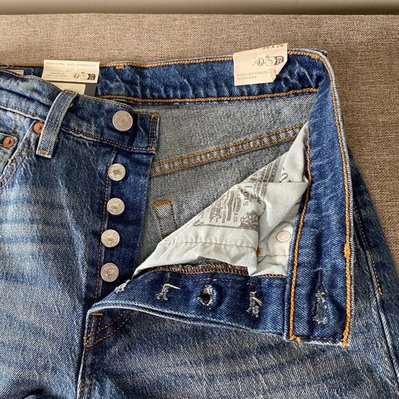 Levi's Premium 501 Cropped Denim Jeans Women's 26 Mid Rise Button Fly Blue NWT - Picture 4 of 15